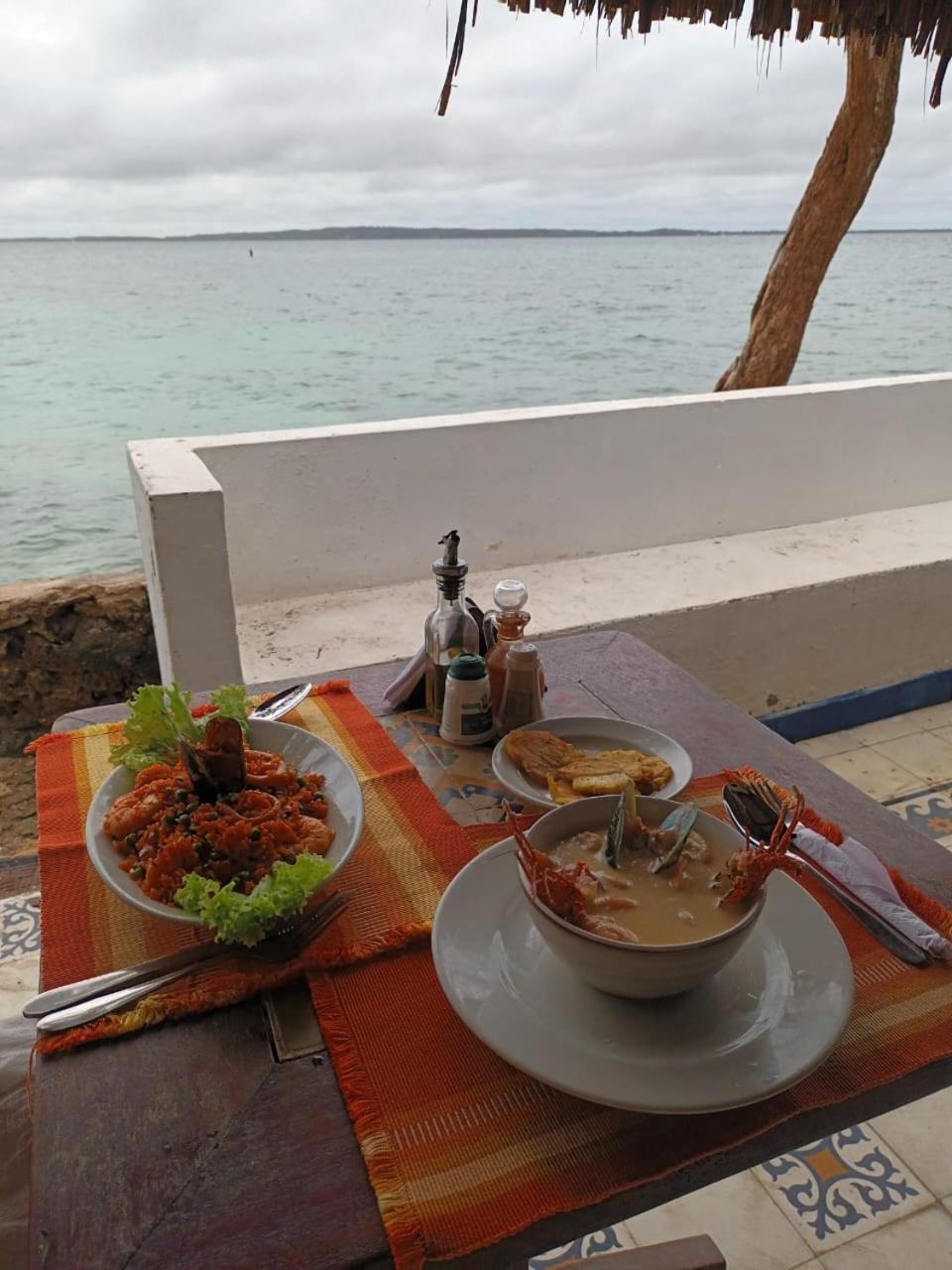 Hotel Isla Del Pirata Isla Grande  Buitenkant foto